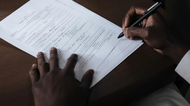 Qu’est-ce qu’un prélèvement ADIS et comment le contester ?