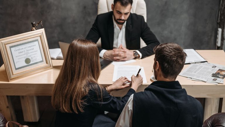 Comment gérer vos contrats sur l’extranet Apivia ?